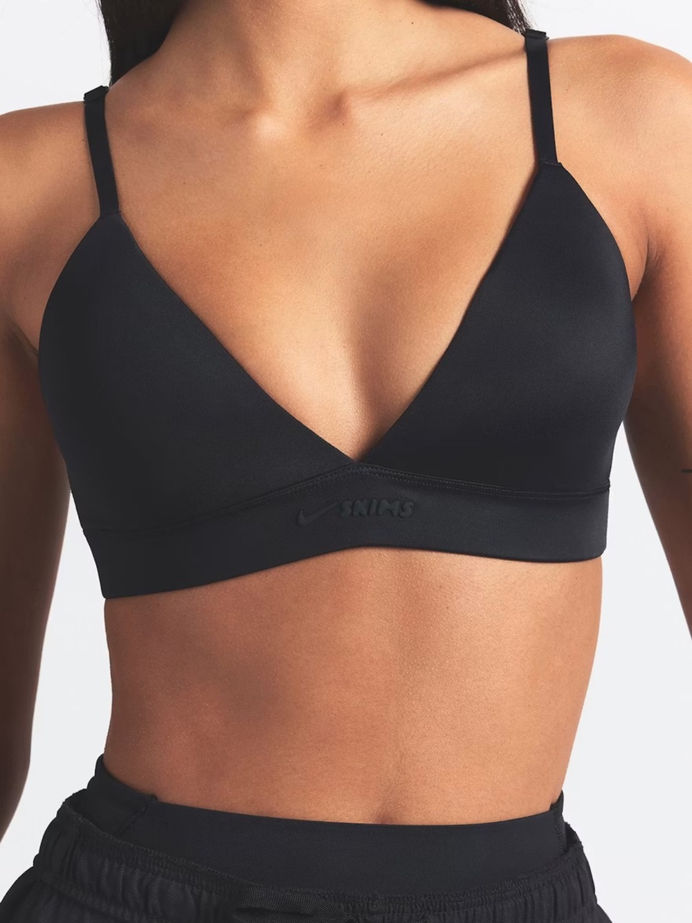 NikeSkims shine Black Triangle Bra and bonded waist 26” legging both size SMALL